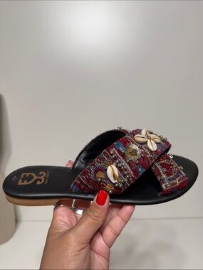 Tweed About It Criss Cross Slides with Cowrie Shells Limited Edition
